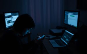 does technology isolate people